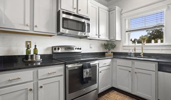 13090 Pine Valley Ln, Biloxi, MS 39532