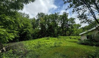 118 Foster Dr, Bennington, VT 05201