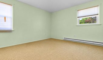 121 Stillwater Rd, Barnegat, NJ 08005