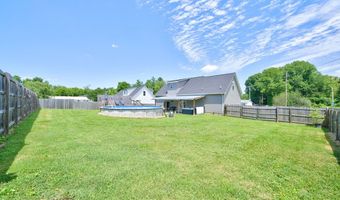 225 Peach St, Baxter, TN 38544