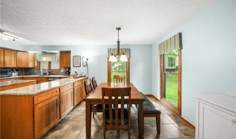 205 IRONWOOD Cir, Aurora, OH 44202