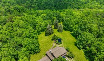 5152 Briar Ridge Dr, Aurora, IN 47001