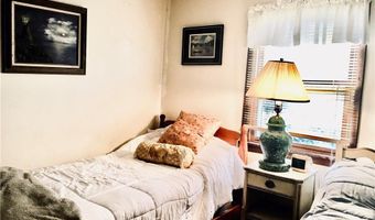 24 Continental Dr, Middletown, RI 02842
