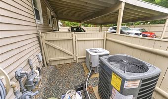 588 Newport Ave, Attleboro, MA 02703