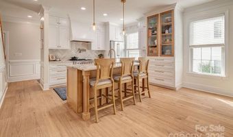 8 Flowering Cherry Dr, Asheville, NC 28805
