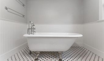 201 Plainfield Pike, Foster, RI 02825