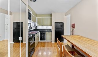 2319 E Olive St 1D, Arlington Heights, IL 60004