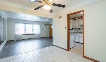 529 Maple Meadows Dr, Arnold, MO 63010