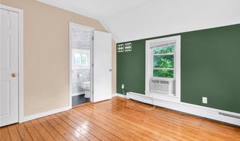 38 Padelford Ave, East Providence, RI 02915