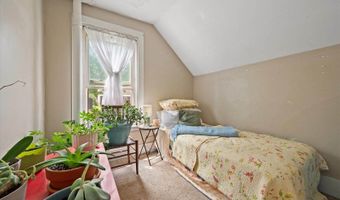 340 Grove St, Bangor, ME 04401