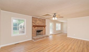 247 Wannamaker Dr, Barnwell, SC 29812