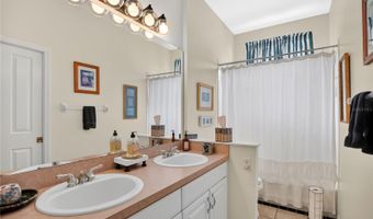 5237 CHISWICK Cir, Belle Isle, FL 32812