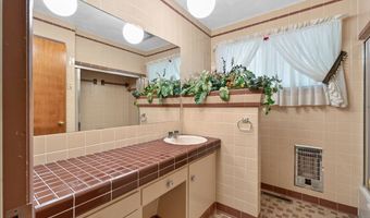 120 Pineview Dr, Albany, KY 42602