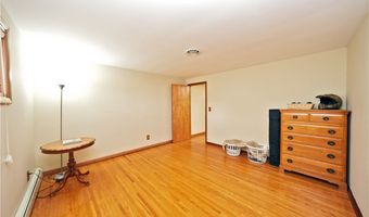 1534 Sandridge Rd, Alden, NY 14004
