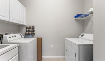 20462 VALLEY FALLS Sq, Ashburn, VA 20147