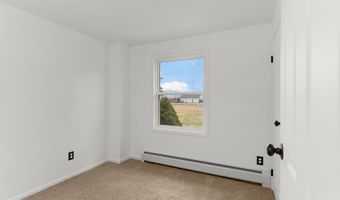 9 Reservoir Rd, Altamont, NY 12009