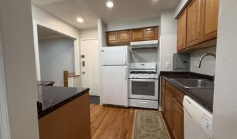 1253 Island Dr 102, Ann Arbor, MI 48105