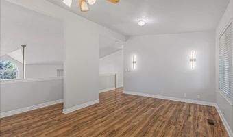 433 W CHASE Ln N, Centerville, UT 84014