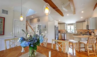 33 Withington Rd, Narragansett, RI 02882