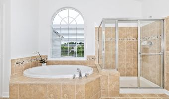 5516 YOUNG FAMILY Trl W, Adamstown, MD 21710