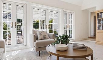 515 Alahmar St N, Alhambra, CA 91801