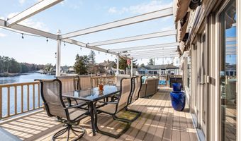 20 Dune Dr, Bayville, NJ 08721