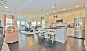 32 Rockland St, Barnegat, NJ 08005