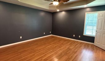 1359 Gloria Trl NE, Brookhaven, MS 39601