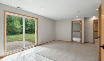 10607 56th St NE, Albertville, MN 55301