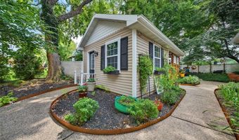 5596 Walnut St, Augusta, MO 63332