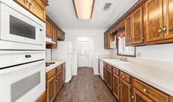 14 Carwin Dr, Benton, AR 72015