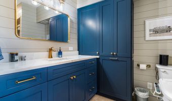 427 Glenbrook Dr, Atlantis, FL 33462