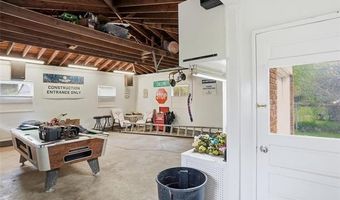 918 Columbia St, Algonac, MI 48001