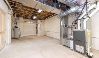 5812 HICKORY HOLLOW Ln, Doylestown, PA 18902