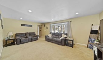 520 Meadowbrook Dr, Adrian, MI 49221