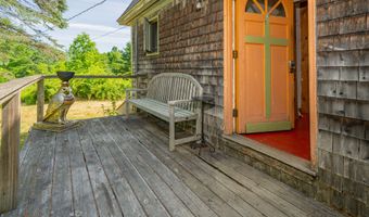 416 Lincolnville Ave, Belfast, ME 04915