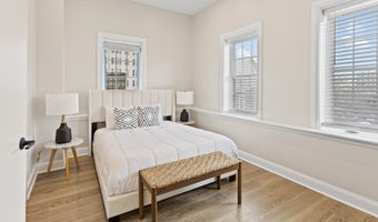102 S Ocean Ave, Atlantic City, NJ 08401