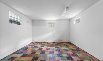 305 E Main St, Bergenfield, NJ 07621