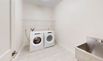 1 Longview Dr 401, Atkinson, NH 03811