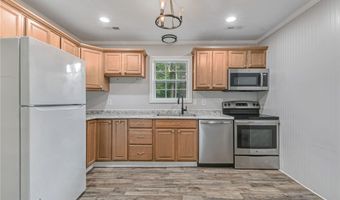 8568 Poplar Springs Dr, Ark, VA 23061