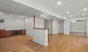 1696 Reserve Ct, Ann Arbor, MI 48103