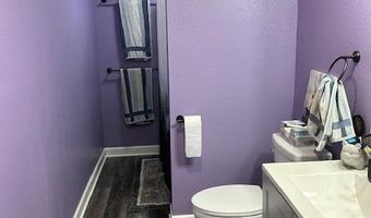 200 S Karner Ave, Altamont, KS 67330