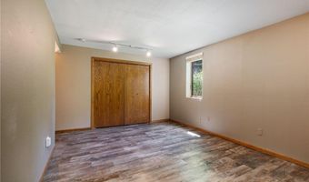 2006 11th Ave NE, Austin, MN 55912