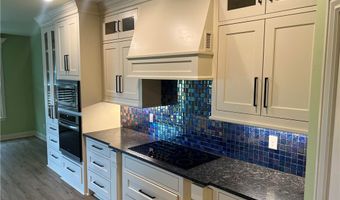 33 Ledbetter Ln, Bella Vista, AR 72715