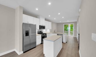 9 Halifax Rd, Bayville, NJ 08721