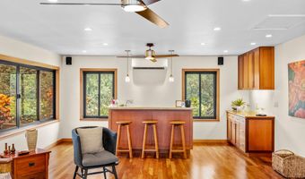 1030 KUKUAU St, Hilo, HI 96720