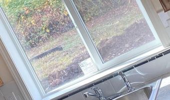 420 Reiten Dr, Ashland, OR 97520