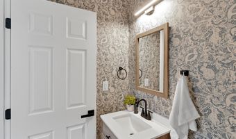 228 E Gates St, Columbus, OH 43206