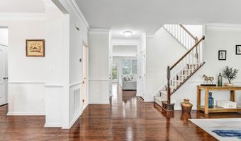 24247 PURPLE FINCH Dr, Aldie, VA 20105