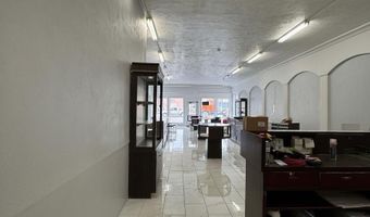 1221 Overland Ave, Burley, ID 83318